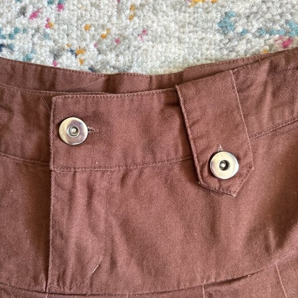 Brown pleated mini skirt - Picture 2 of 4